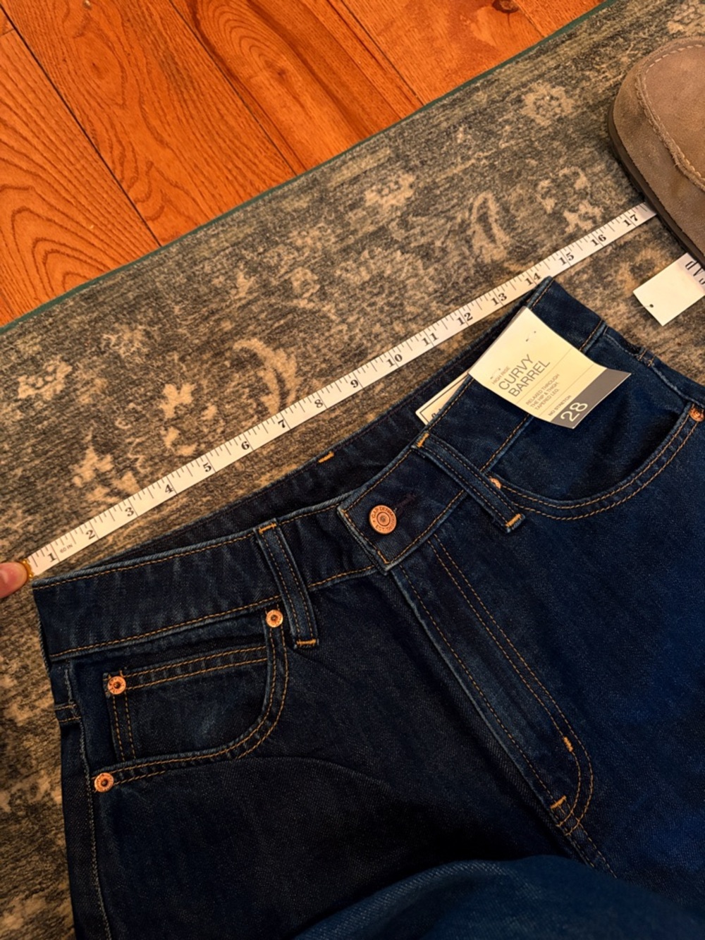 GAP - Women’s Curvy High Rise Barrel Jeans (Petite) *BRAND NEW* - Picture 6 of 6